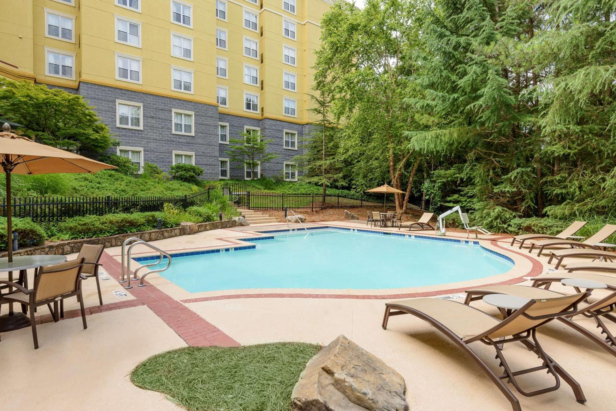 Homewood Suites By Hilton Raleigh/Crabtree Valley Exterior photo