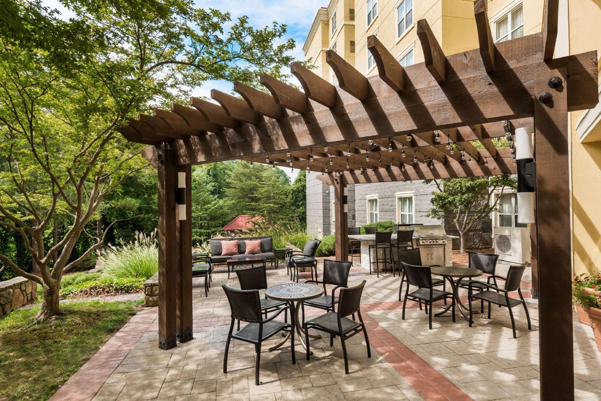 Homewood Suites By Hilton Raleigh/Crabtree Valley Exterior photo