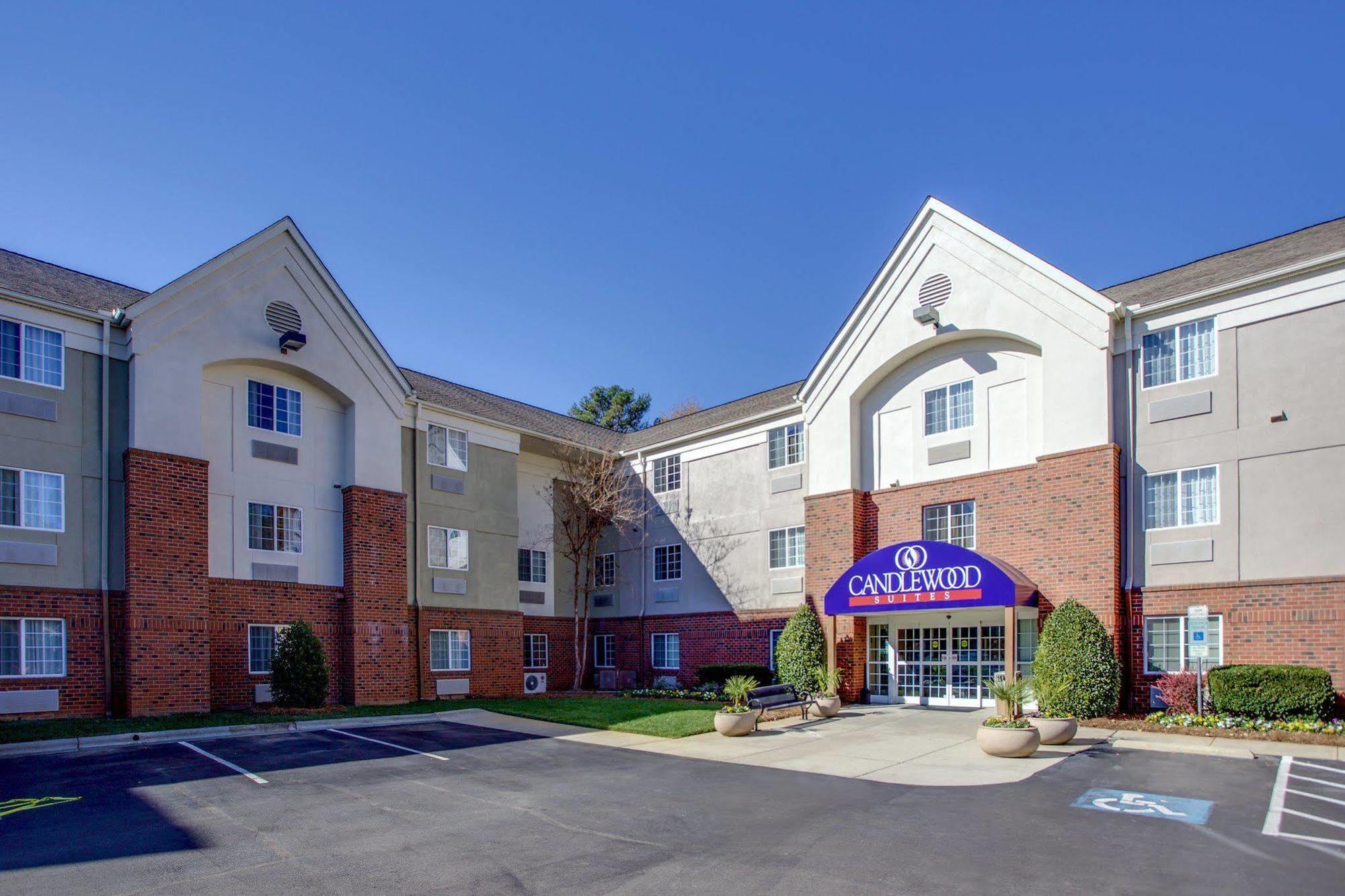 Homewood Suites By Hilton Raleigh/Crabtree Valley Exterior photo